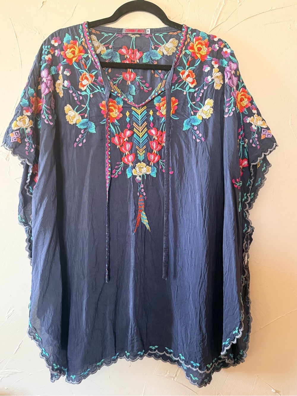 JOHNNY WAS Embroidered grey Women's Peasant Top flowy
